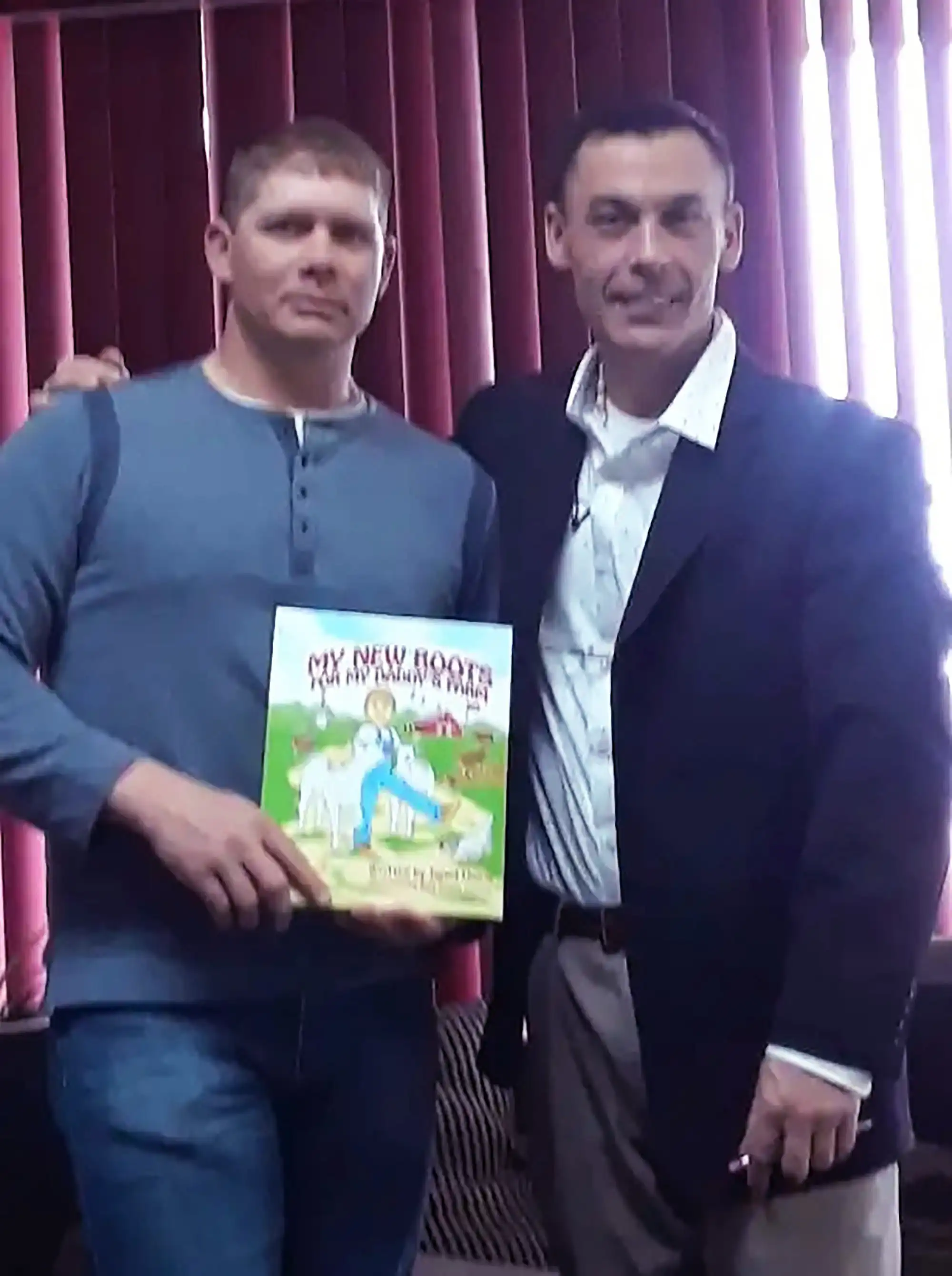 Veteran David Haave and US Soldiers getting haircuts at Mrs. Kims Barber shop, Fort Leonard Wood, MO, USA. -- David Haave